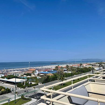 Hotel Atlantico Forte dei Marmi Exterior photo